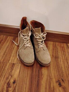Frye Sabrina Distressed Suede Leather Lace Boots Tan